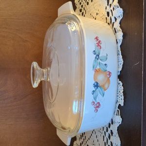 Vintage Corning Ware Abundance Pattern 2 Quart Casserole Dish with Lid